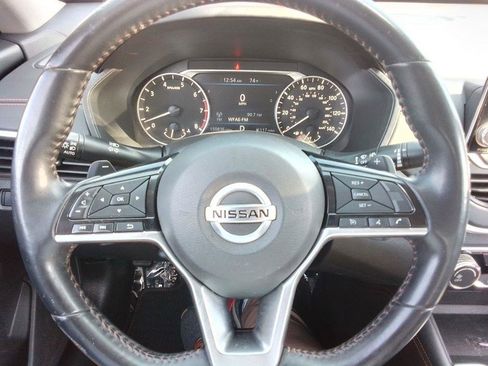 Used 2019 Nissan Altima 2.5 SR w/ SR Premium Package FWD image 7