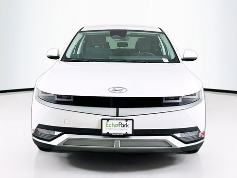 Used 2024 Hyundai Ioniq 5 SEL RWD image 2