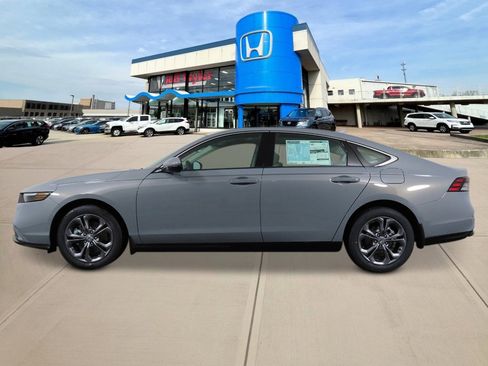 New 2026 Honda Accord EX-L image 2