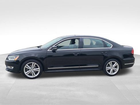 Used 2015 Volkswagen Passat TDI SEL Premium FWD image 7