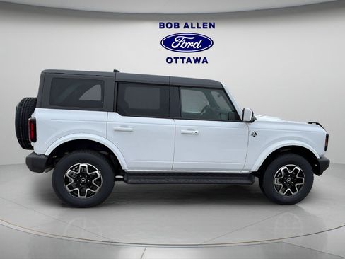 New 2025 Ford Bronco Outer Banks image 13