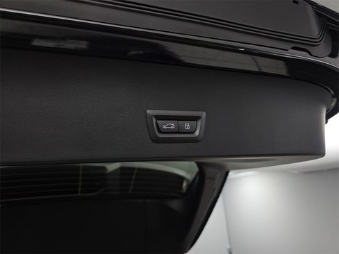 New 2026 BMW X3 xDrive30 w/ Premium Package image 13