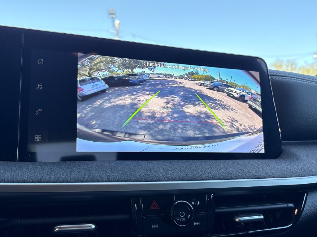 Used 2026 Nissan Kicks SV FWD image 13