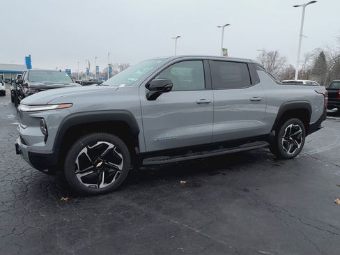 New 2026 Chevrolet Silverado EV LT image 38