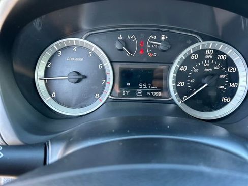 Used 2013 Nissan Sentra SR w/ Driver Pkg image 17