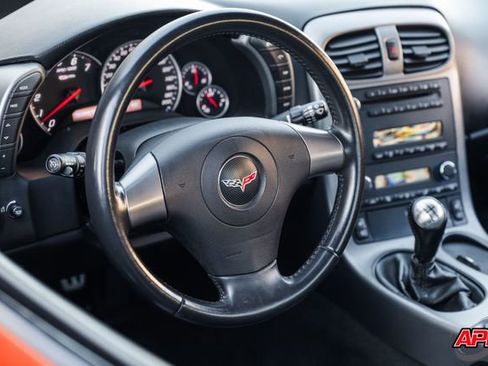 Used 2006 Chevrolet Corvette Z06 w/ Preferred Equipment Group image 6