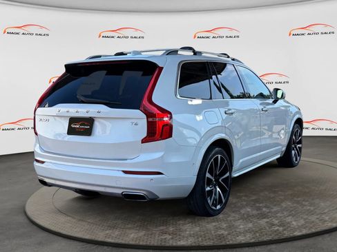 Used 2018 Volvo XC90 T6 Momentum w/ Convenience Package AWD/4WD image 10