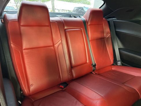 Used 2018 Dodge Challenger SXT Plus image 27