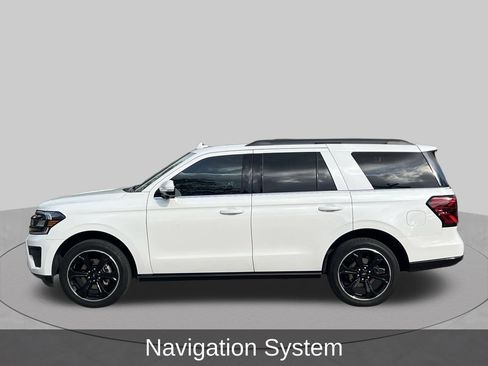 Used 2023 Ford Expedition Limited RWD image 2