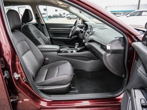 Used 2023 Nissan Altima 2.5 SV FWD image 13