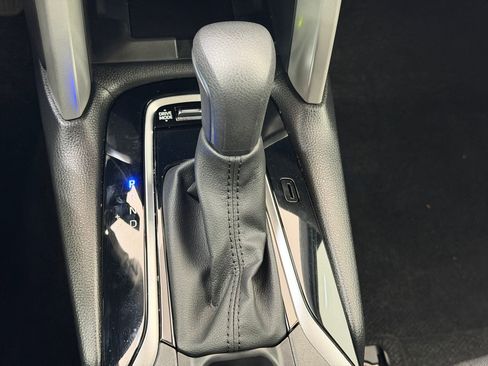 Used 2024 Toyota Corolla Cross SE w/ Moonroof Package image 10