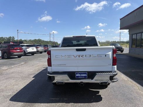 Used 2022 Chevrolet Silverado 1500 LT AWD/4WD image 7