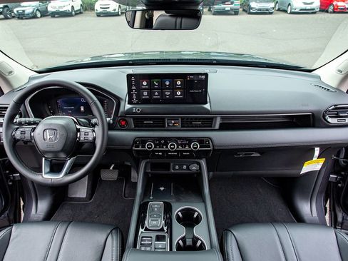 New 2026 Honda Pilot Touring image 19