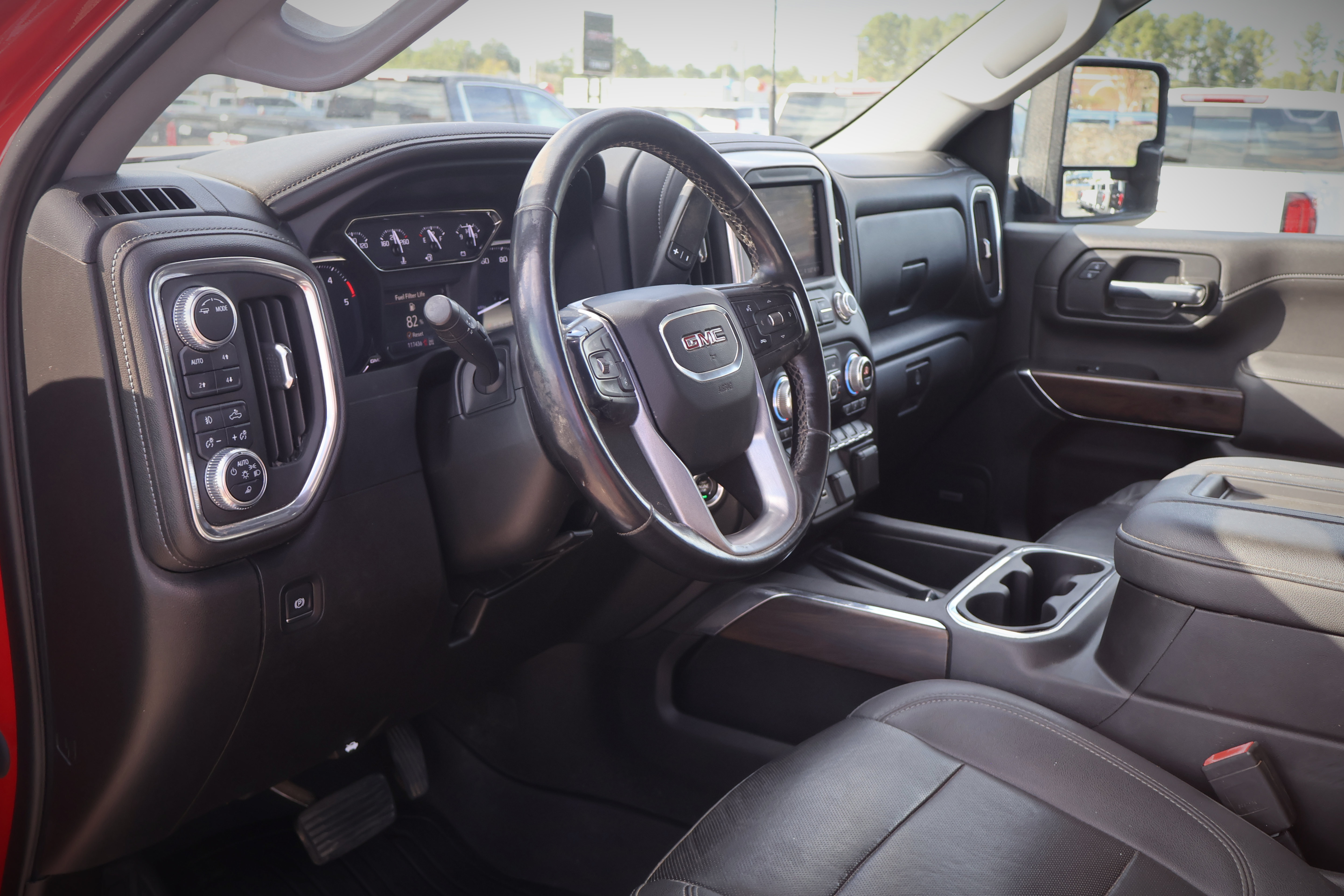 Used 2021 GMC Sierra 2500 SLT w/ SLT Premium Package AWD/4WD image 9