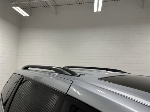 Used 2015 Toyota Sienna XLE image 27