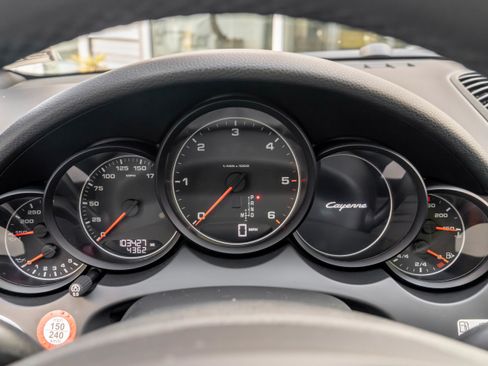 Used 2013 Porsche Cayenne Diesel AWD/4WD image 15