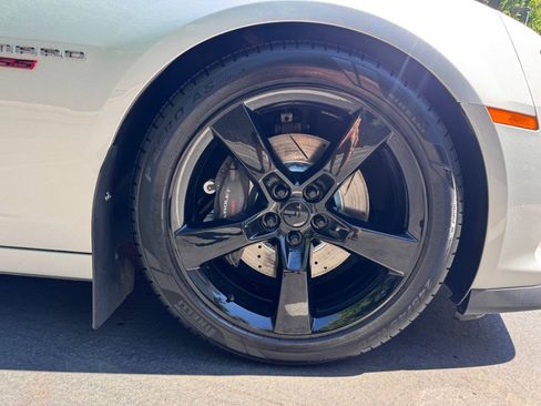 Used 2015 Chevrolet Camaro SS w/ RS Package RWD image 19