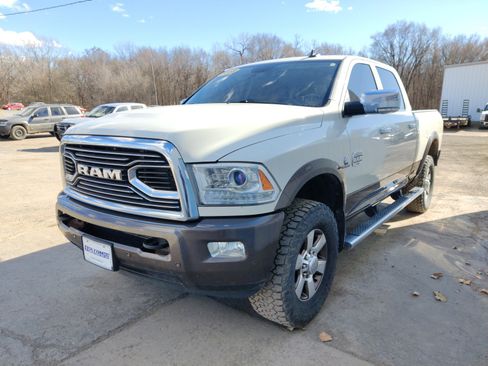 Used 2018 RAM 2500 Longhorn image 8