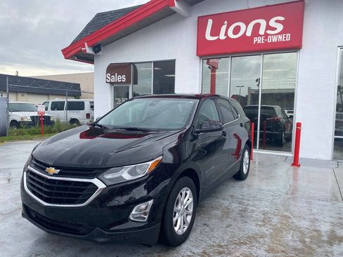 Used 2019 Chevrolet Equinox LT w/ Driver Convenience Package AWD/4WD image 2