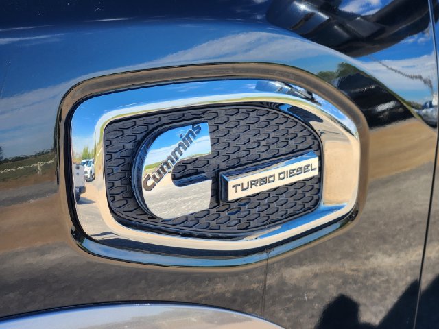 Used 2018 Nissan Titan Platinum Reserve w/ Platinum Utility Package AWD/4WD image 12