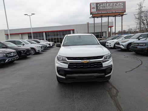 Used 2021 Chevrolet Colorado W/T image 3
