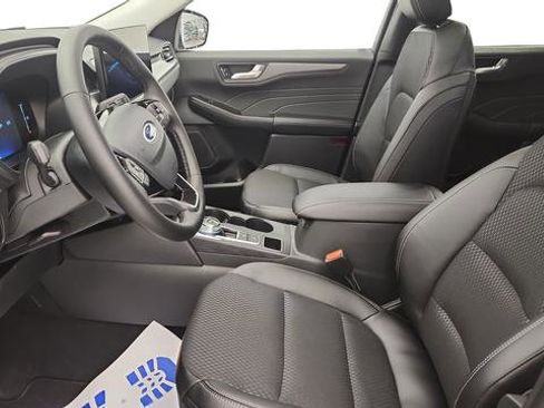 New 2026 Ford Escape SE image 10