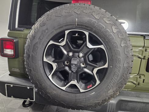 Used 2021 Jeep Wrangler Sport AWD/4WD image 26