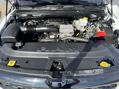 Used 2024 RAM 1500 Big Horn image 40