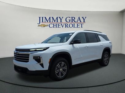 Used 2026 Chevrolet Traverse LT w/ Driver Confidence Package