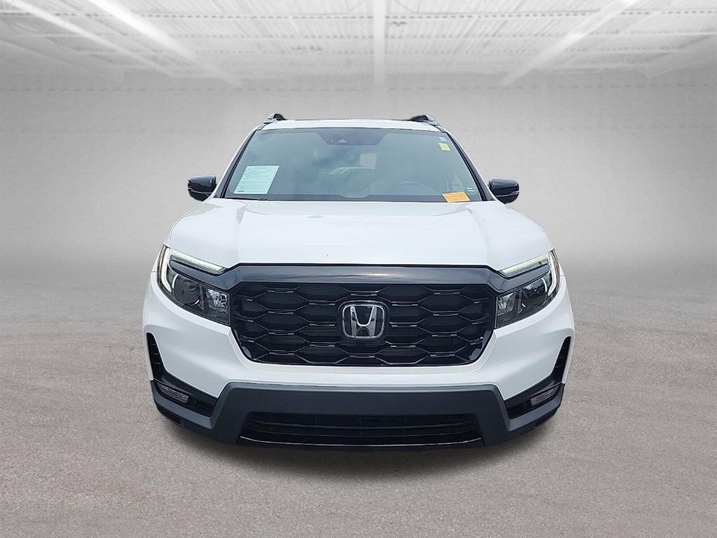 Used 2023 Honda Passport Elite image 3