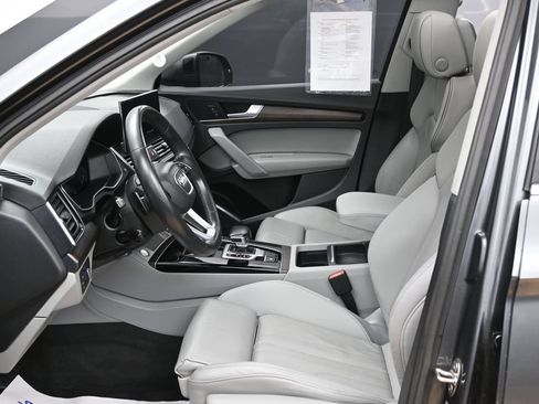 Used 2022 Audi Q5 e Premium w/ Convenience Package AWD/4WD image 22