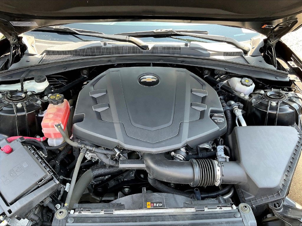 Used 2022 Chevrolet Camaro LT RWD image 29