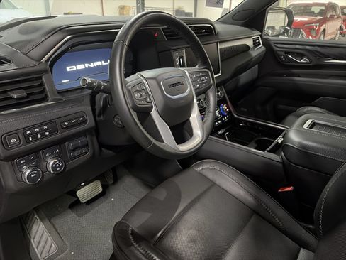 Used 2024 GMC Yukon Denali w/ Max Trailering Package AWD/4WD image 11