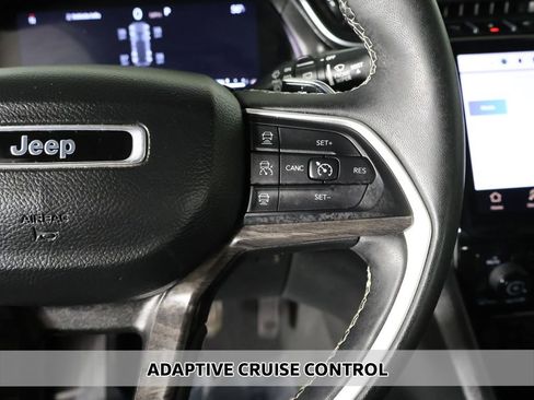 Used 2024 Jeep Grand Cherokee Limited AWD/4WD image 16