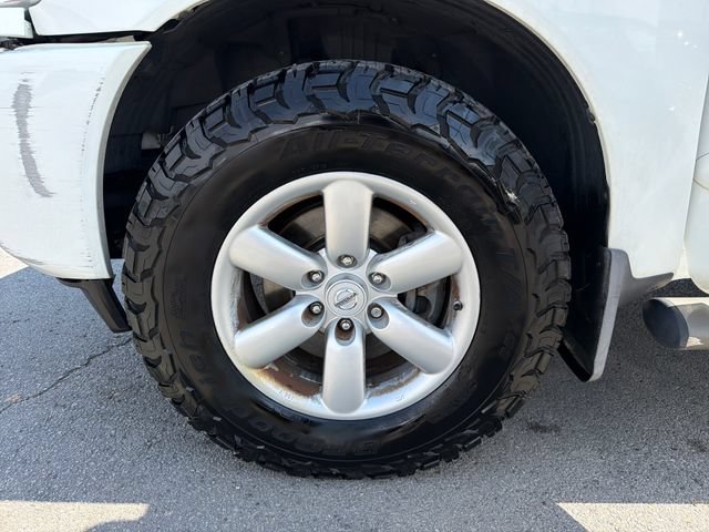 Used 2014 Nissan Titan SV w/ SV Value Truck Package AWD/4WD image 31