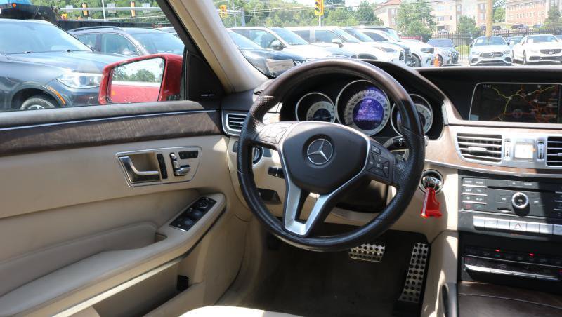 Used 2016 Mercedes-Benz E 350 4MATIC Sedan w/ Premium Package image 20