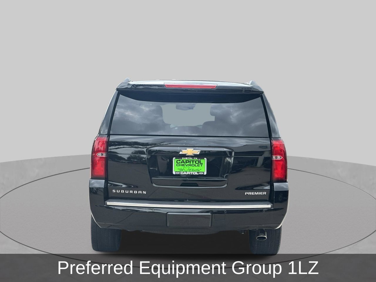 Used 2019 Chevrolet Suburban Premier RWD image 4