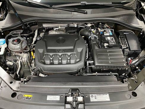 Used 2019 Volkswagen Tiguan S image 31