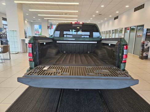 Used 2023 Nissan Frontier PRO-4X w/ Pro Convenience Package AWD/4WD image 9