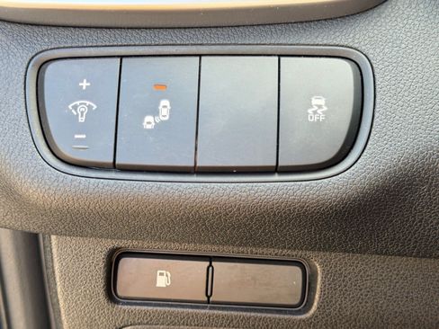 Used 2019 Kia Sorento FWD image 24