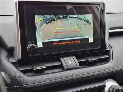 Used 2025 Toyota RAV4 XLE FWD image 14