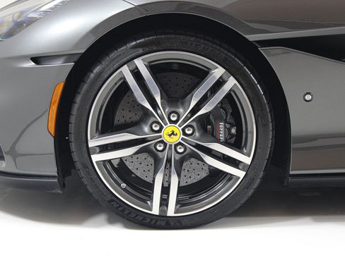 Certified 2023 Ferrari Portofino M RWD image 22