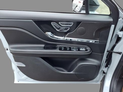 New 2026 Lincoln Corsair Grand Touring image 16