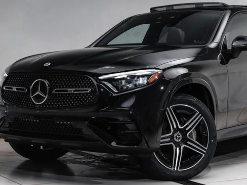 Certified 2024 Mercedes-Benz GLC 300 4MATIC image 2