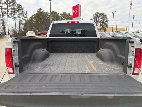 Used 2018 RAM 1500 Express image 13