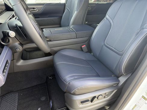 New 2026 INFINITI QX80 4WD w/ Sport Exterior Package image 33