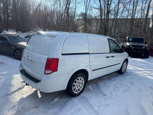 Used 2014 RAM C/V Tradesman FWD image 10