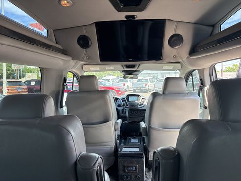Used 2017 Ford Transit 150 XLT RWD image 13