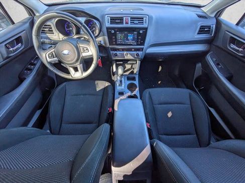 Used 2017 Subaru Outback 2.5i Premium image 10