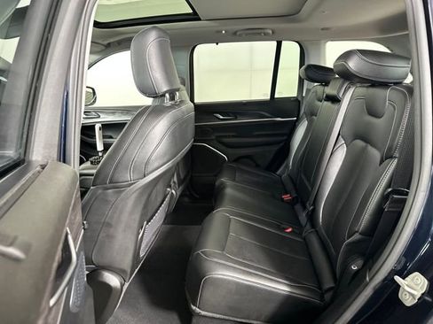 Used 2023 Jeep Grand Cherokee 30th Anniversary image 25